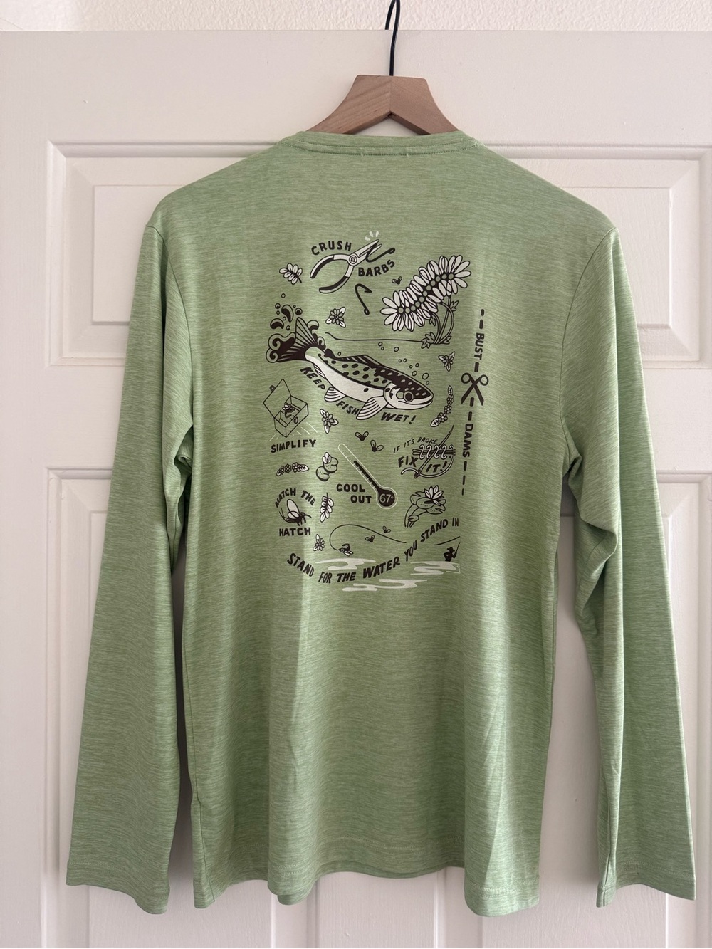 Light Green Long-Sleeve Capilene Cool Fly Fishing Graphic TShirt Men’s Size S